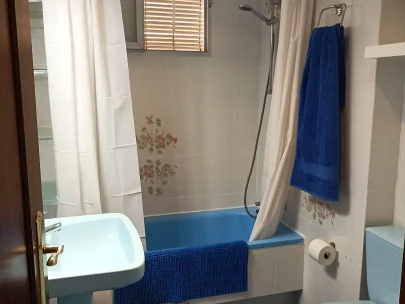 Habitación en Avenida Fuente del Río, 4, Cabra Habitación en Avenida Fuente del Río, 4, Cabra