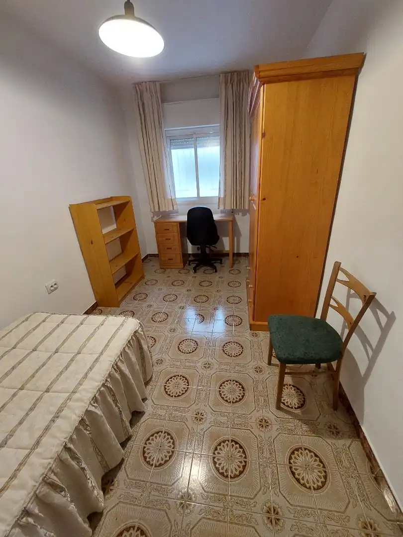 Habitación en Calle Andrés Segovia, 11, Avda de Madrid - Pº de la Estación Habitación en Calle Andrés Segovia, 11, Avda de Madrid - Pº de la Estación