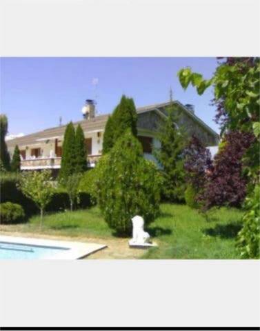 Casa adosada en Venta en Villazala