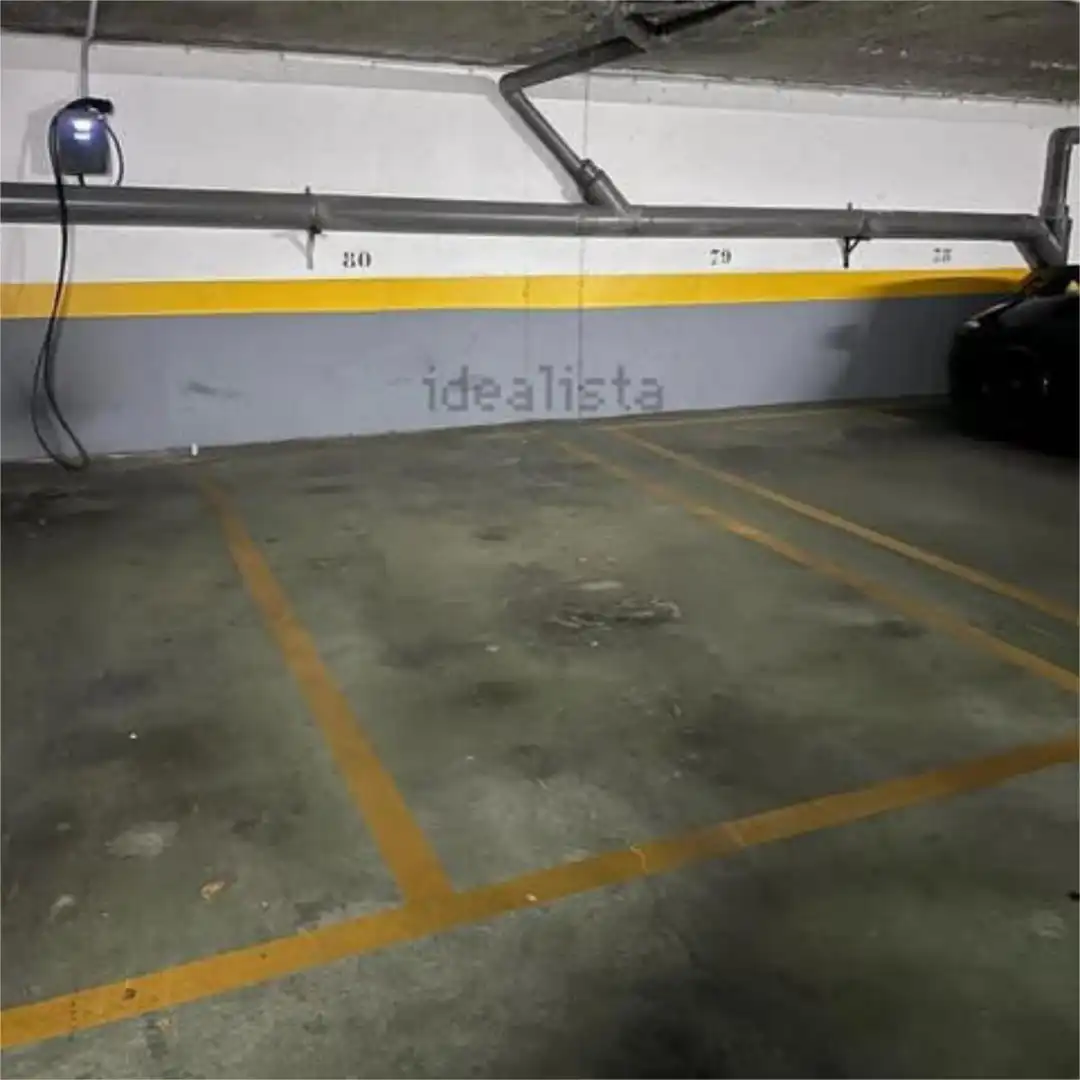 Parking of Garage for rent in Madrid