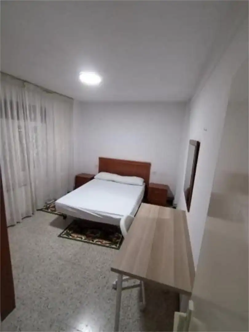 Flat for rent in Campus Norte - San Caetano Bedroom of Flat for rent in Santiago de Compostela with Heating and Furnished