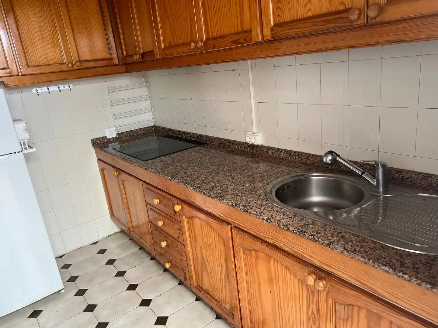 Casa adosada de alquiler en Avenida Tour Op Startour, 1, Maspalomas - Meloneras Cocina de Casa adosada de alquiler en San Bartolomé de Tirajana con Jardín privado, Terraza y Piscina