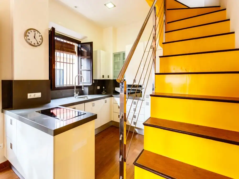 Piso en venta en Calle Santísimo Cristo de la Salud, 20, San Bernardo Cocina de Piso en venta en Sevilla con Aire acondicionado, Amueblado y Balcón