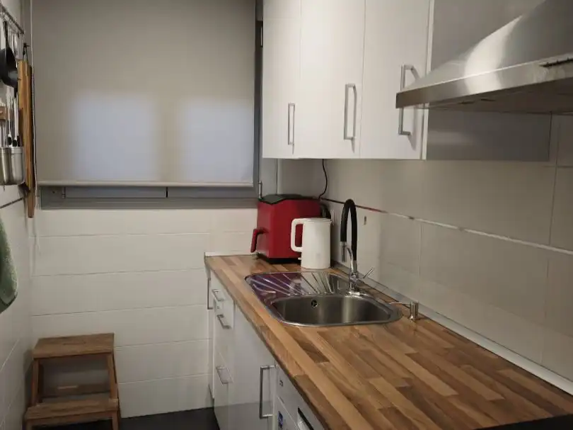 Casa adosada en venta en Calle Peña del Arcipreste, 5, Villalbilla pueblo Cocina de Casa adosada en venta en Villalbilla con Aire acondicionado, Calefacción y Jardín privado