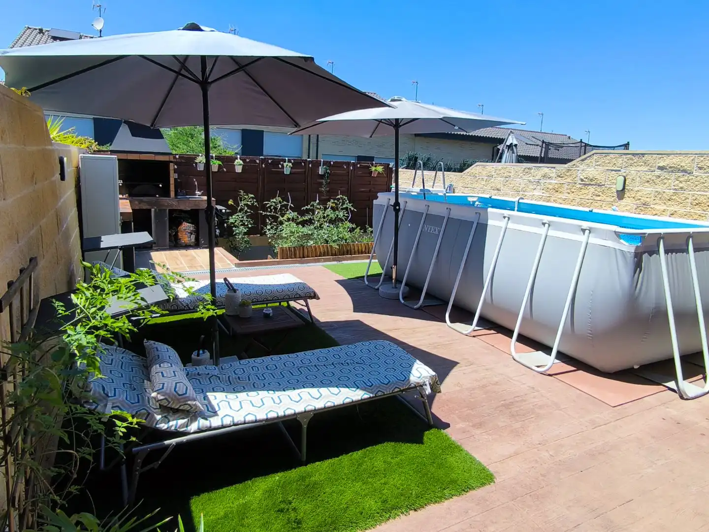 Casa adosada en venta en Calle Peña del Arcipreste, 5, Villalbilla pueblo Terraza de Casa adosada en venta en Villalbilla con Aire acondicionado, Calefacción y Jardín privado