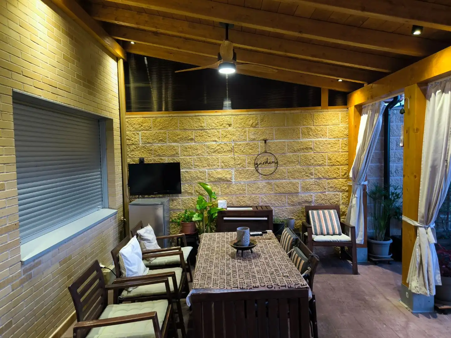 Casa adosada en venta en Calle Peña del Arcipreste, 5, Villalbilla pueblo Terraza de Casa adosada en venta en Villalbilla con Aire acondicionado, Calefacción y Jardín privado