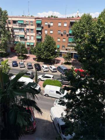Garaje en Alquiler en Juan de la Cierva