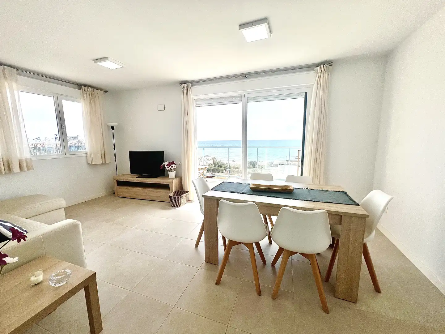 Wohnungen zur Miete in Urbanització Plans Mar, Playa del Puig Wohnungen zur Miete in Urbanització Plans Mar, Playa del Puig