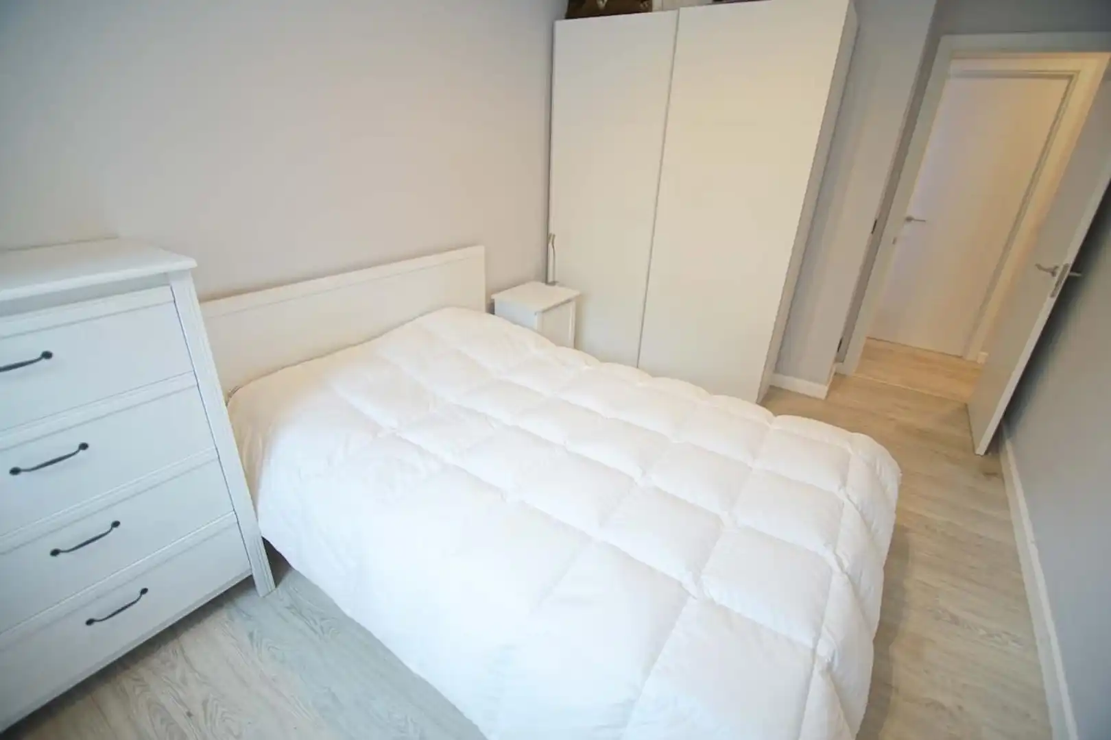 Wohnung zur Miete in Calle Fernando de Los Ríos, 44, Los Castros Schlafzimmer von Wohnung zur Miete in Santander