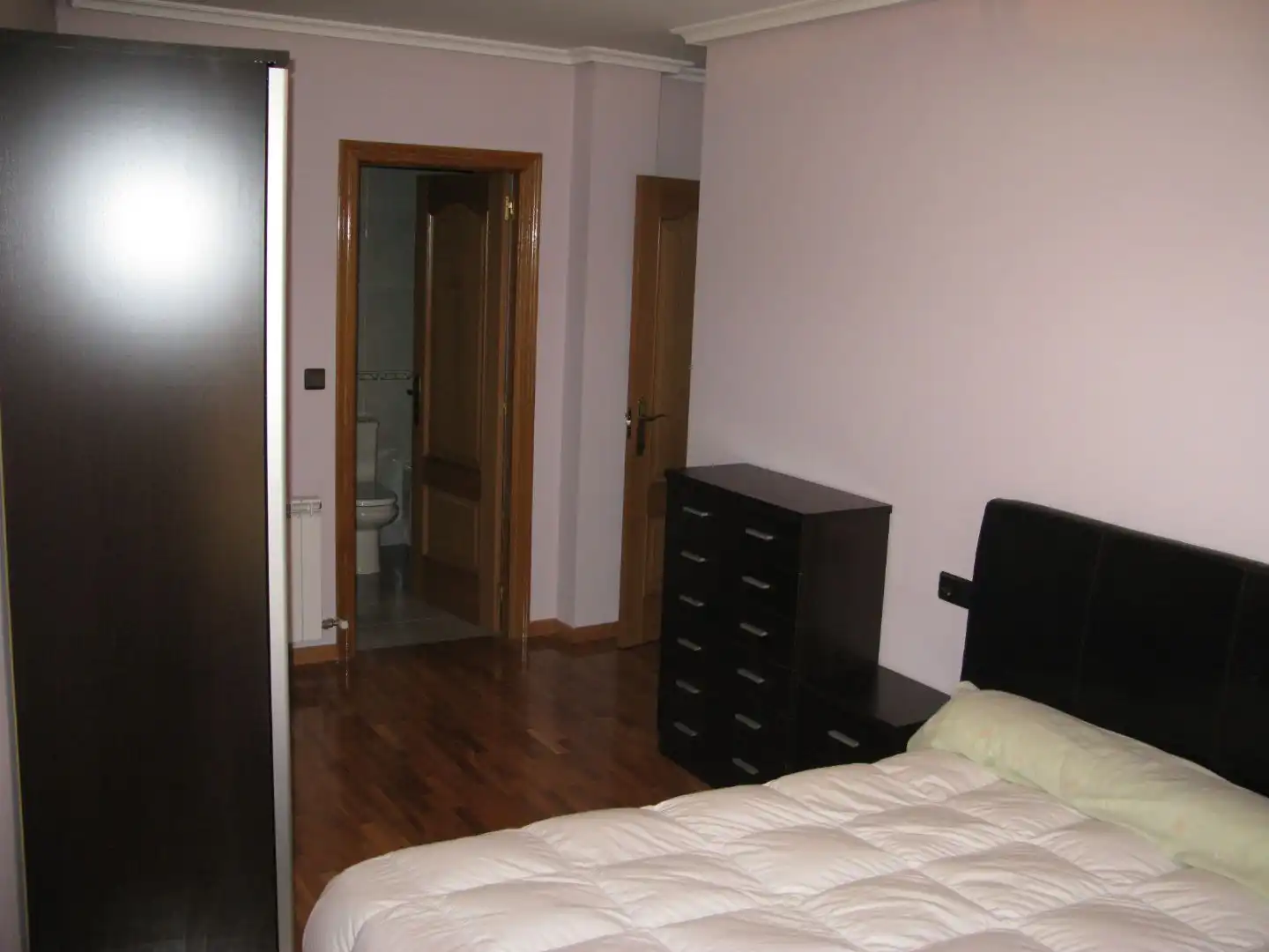 Bedroom of Flat for sale in Cacabelos  with Heating, Parquet flooring and Storage room