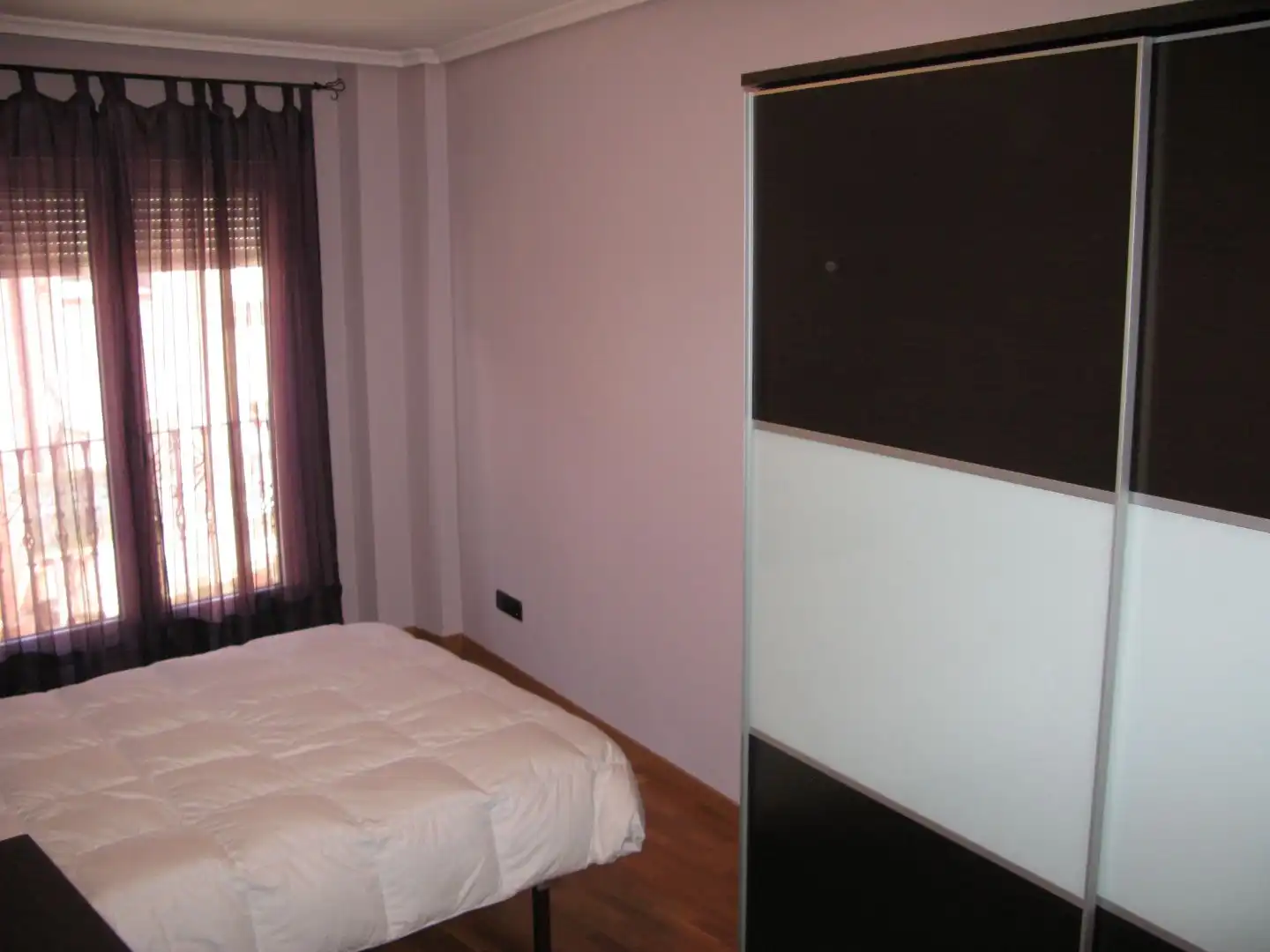 Bedroom of Flat for sale in Cacabelos  with Heating, Parquet flooring and Storage room