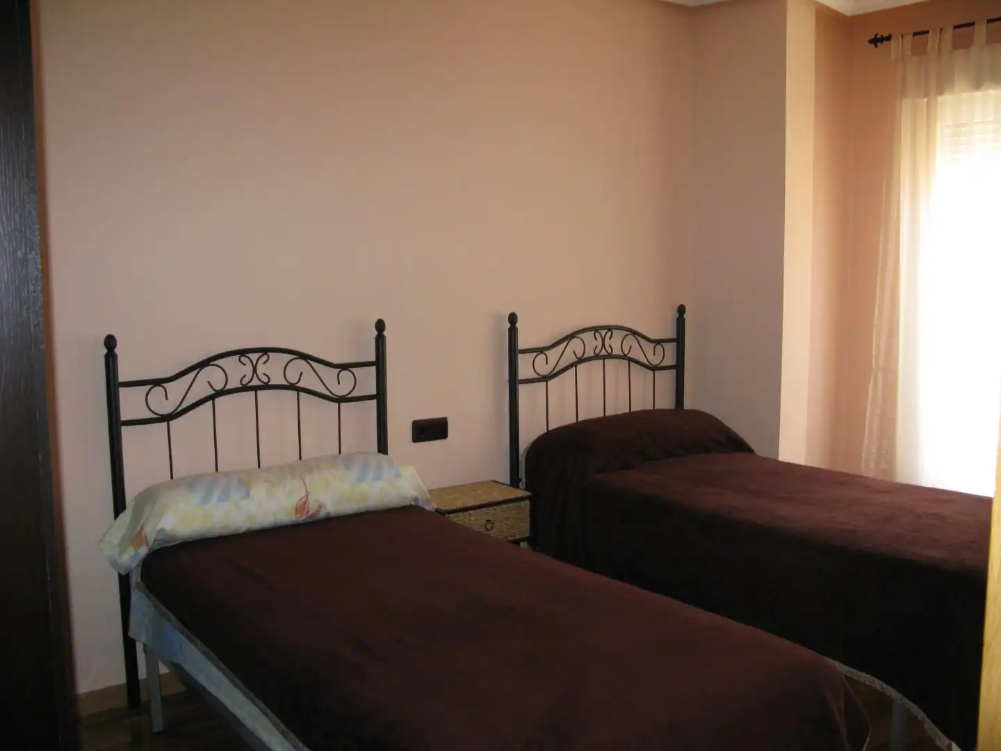 Bedroom of Flat for sale in Cacabelos  with Heating, Parquet flooring and Storage room