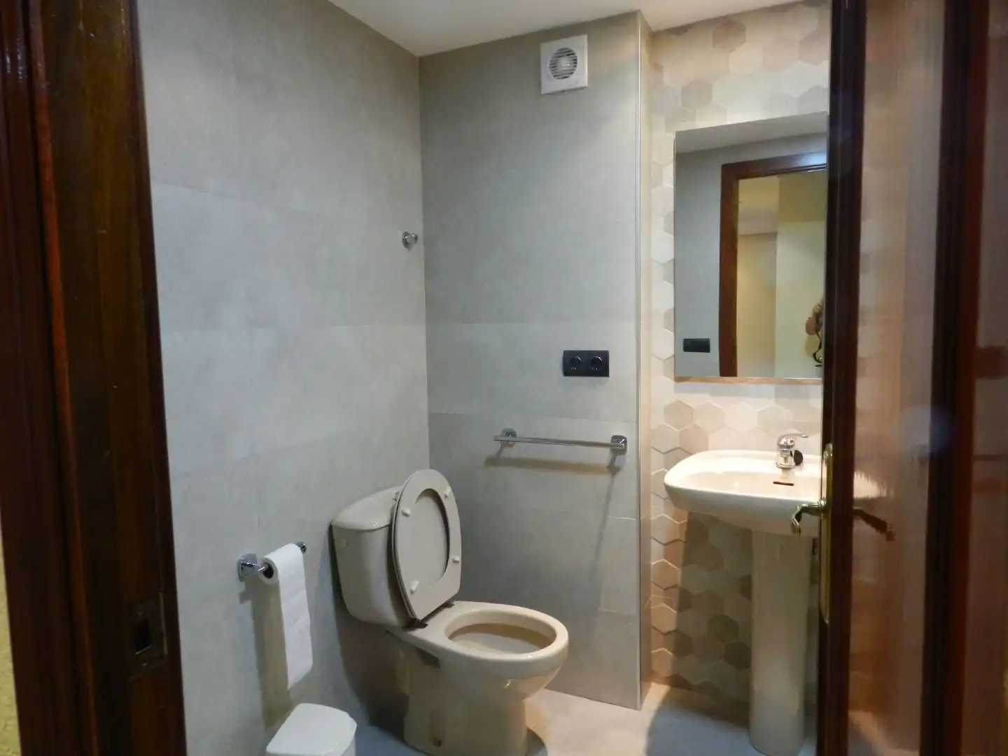 Piso de alquiler en Avenida del Aeropuerto, 6, Ciudad Jardín - Zoco Piso de alquiler en Avenida del Aeropuerto, 6, Ciudad Jardín - Zoco