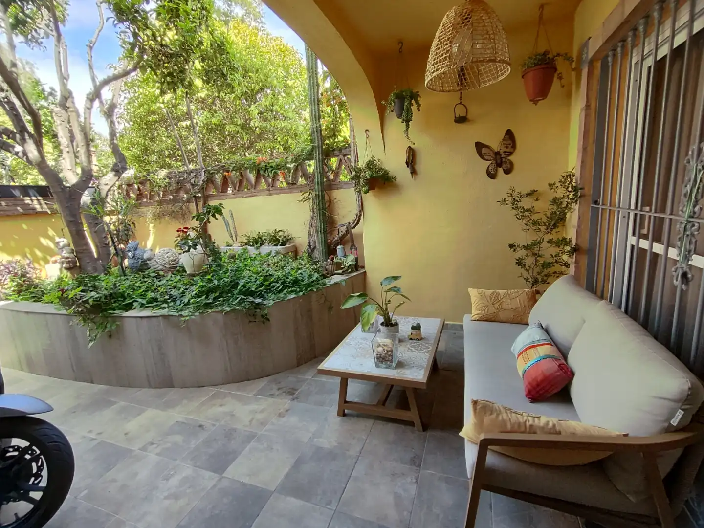 Casa adosada de alquiler en Calle Río Guadiato, 24, Los Rios Terraza de Casa adosada de alquiler en Mijas con Aire acondicionado, Jardín privado y Terraza