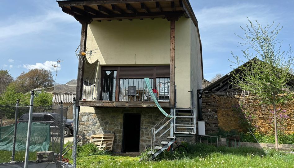 Casa o chalet en venta en Calle Barrio Arriba, 24, Galende, Zamora - imagen 1 Foto 1 de Casa o chalet en venta en Calle Barrio Arriba, 24, Galende, Zamora
