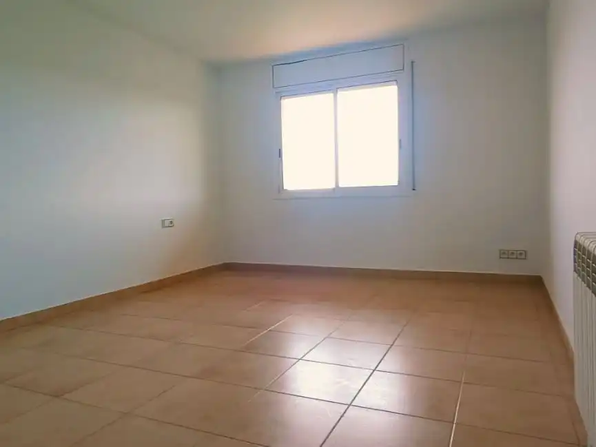 Piso en venta en Carrer Pompeu Fabra, 14, Corbera de Llobregat Habitación de Piso en venta en Corbera de Llobregat con Aire acondicionado, Terraza y Balcón