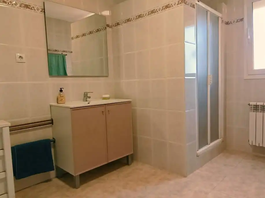 Piso en venta en Carrer Pompeu Fabra, 14, Corbera de Llobregat Baño de Piso en venta en Corbera de Llobregat con Aire acondicionado, Terraza y Balcón