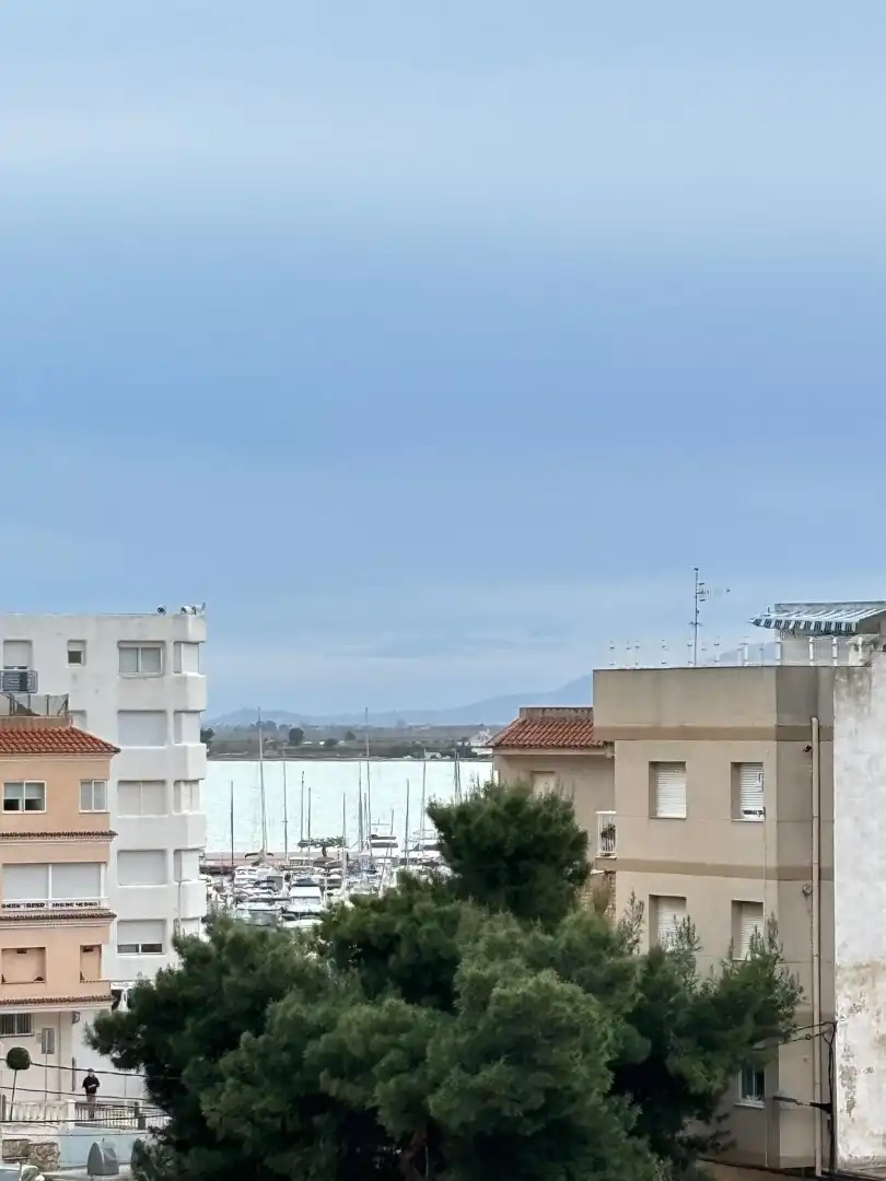 Vista exterior de Pis en venda en L'Ampolla amb Aire condicionat, Calefacció i Terrassa