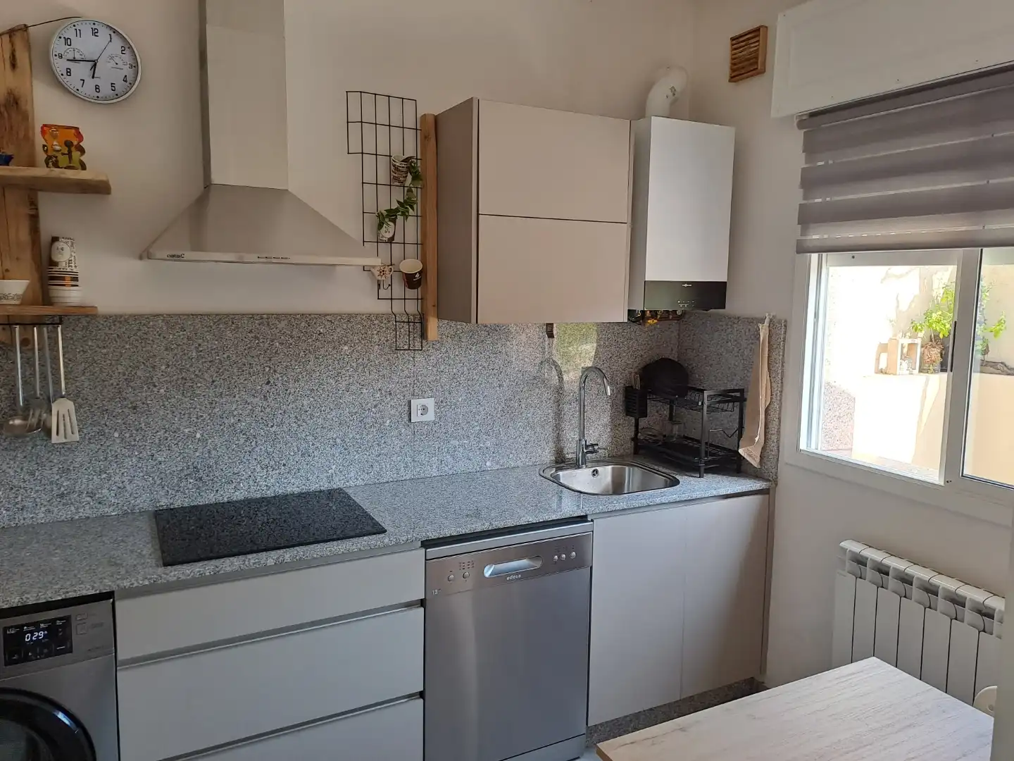 Houses for rent in Rúa da Asunción, 28, As Lagoas Kitchen of Houses for rent in Ourense Capital with Heating, Private garden and Terrace