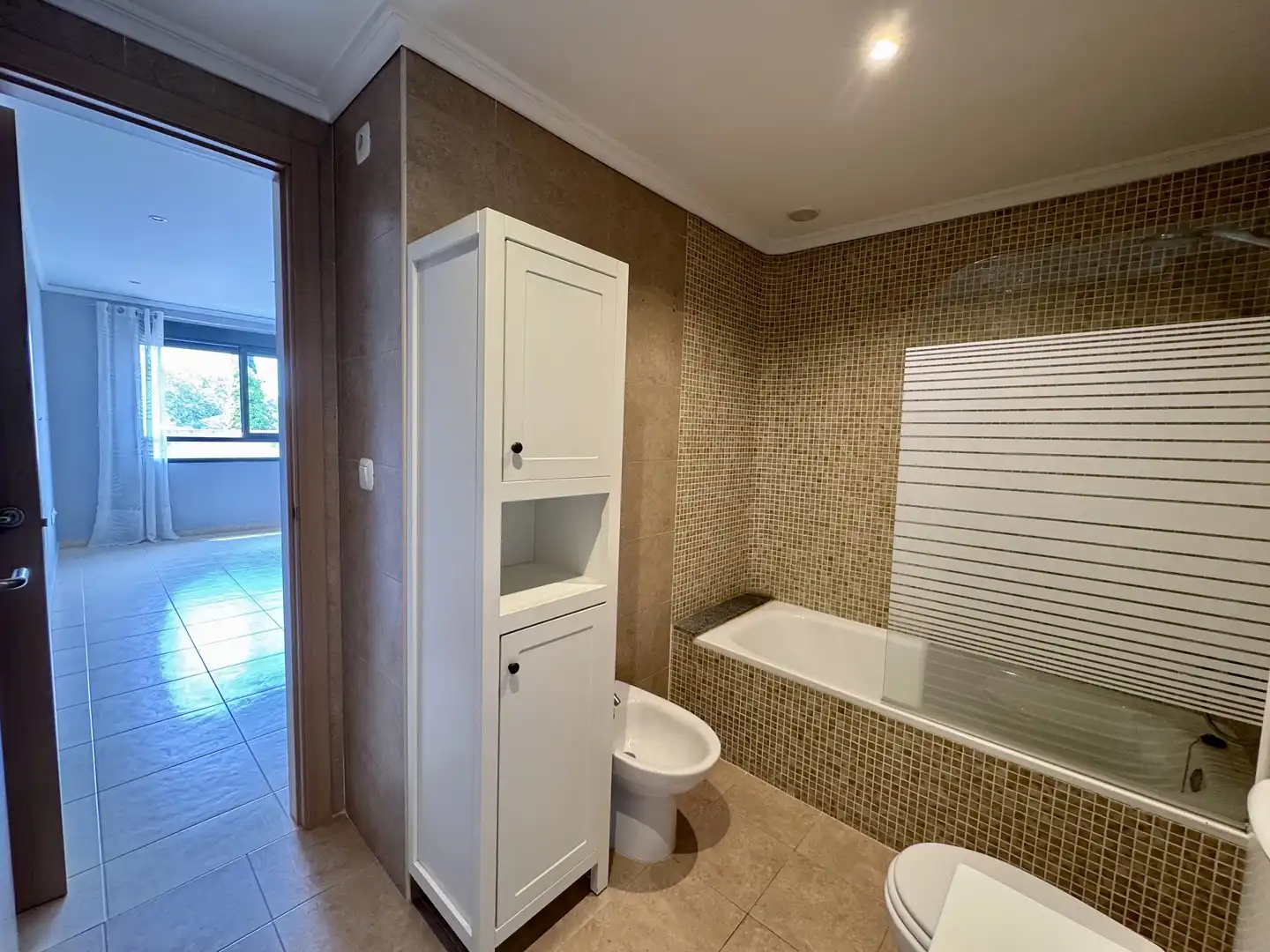 Bathroom of Flat for rent in Castellón de la Plana / Castelló de la Plana  with Air Conditioner, Heating and Community parking
