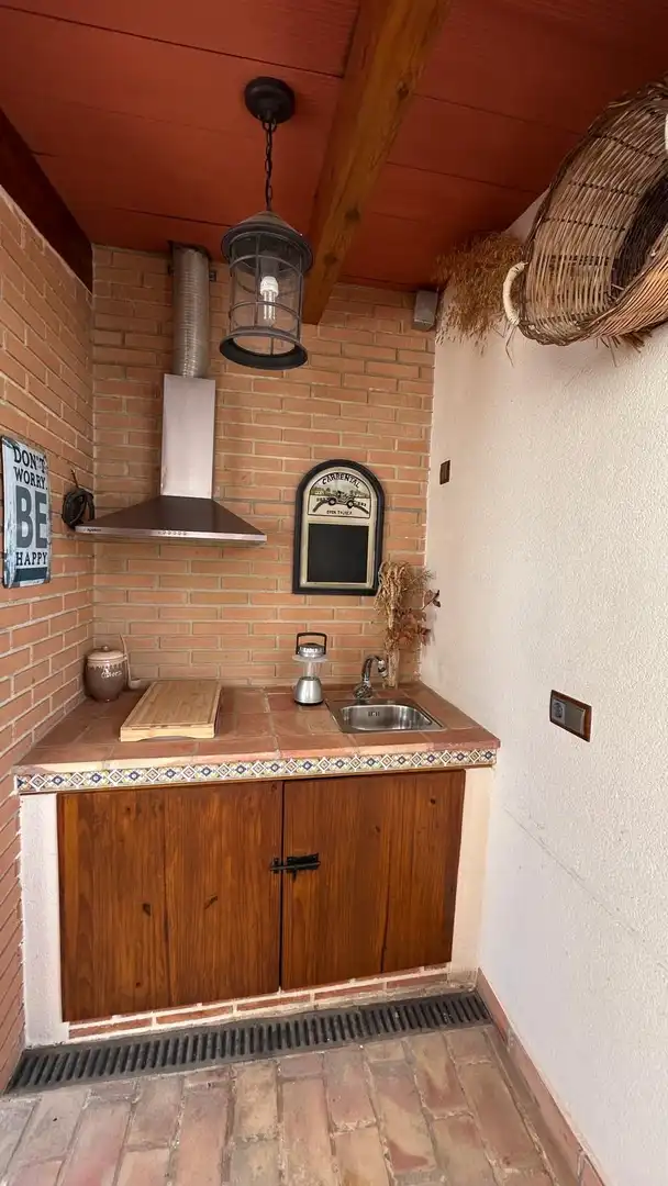 Casa adosada en venta en Vía Camino, 112, Corralet - Bonanza - Tres Rutas Cocina de Casa adosada en venta en Náquera con Aire acondicionado, Calefacción y Jardín privado