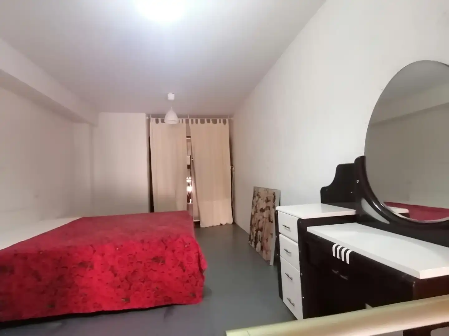 Piso en venta en Calle de Peña Cavero, 15, Casco Histórico de Vallecas Habitación de Piso en venta en Madrid con Aire acondicionado, Calefacción y Amueblado