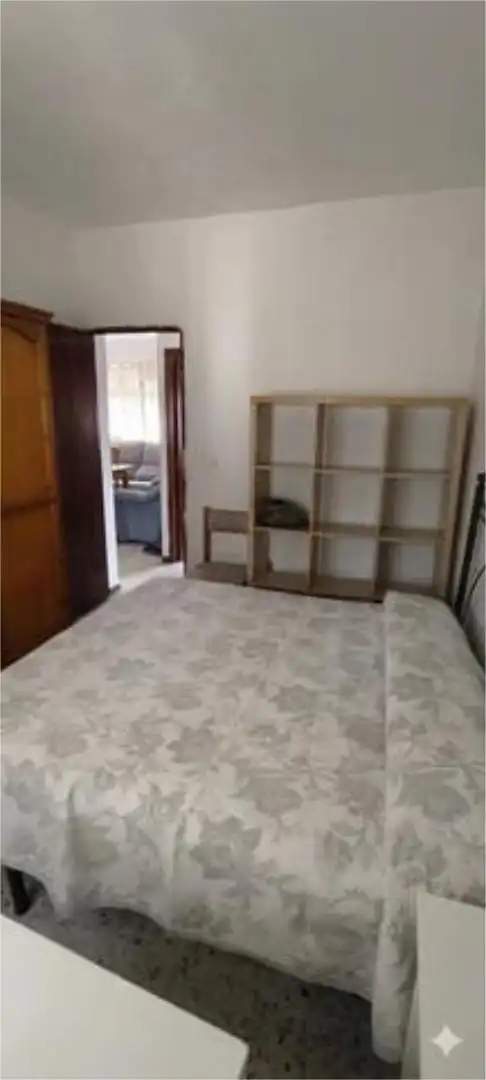 Piso en venta en San Nicolás del Puerto Piso en venta en San Nicolás del Puerto con Jardín privado, Trastero y Piscina