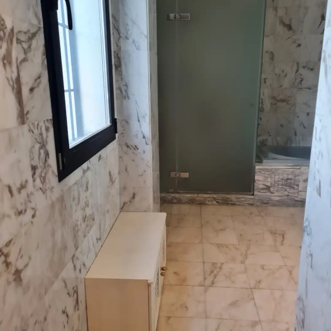 Oficina de alquiler en Avenida Ricardo Soriano, Ricardo Soriano Baño de Oficina de alquiler en Marbella