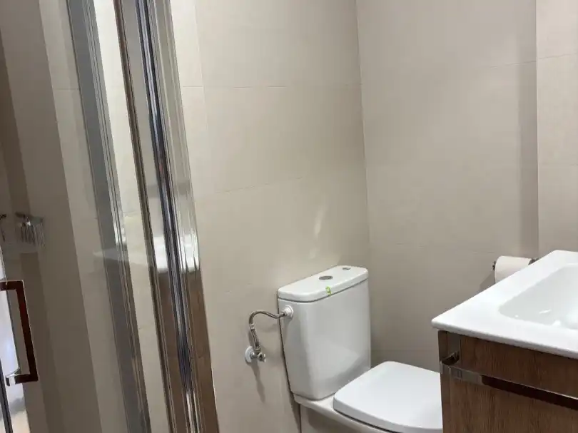 Flat for rent in Calle Vicente Campo Palacio, 2, San José Bathroom of Flat for rent in Huesca with Terrace, Furnished and Video intercom
