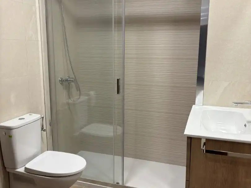 Flat for rent in Calle Vicente Campo Palacio, 2, San José Bathroom of Flat for rent in Huesca with Terrace, Furnished and Video intercom