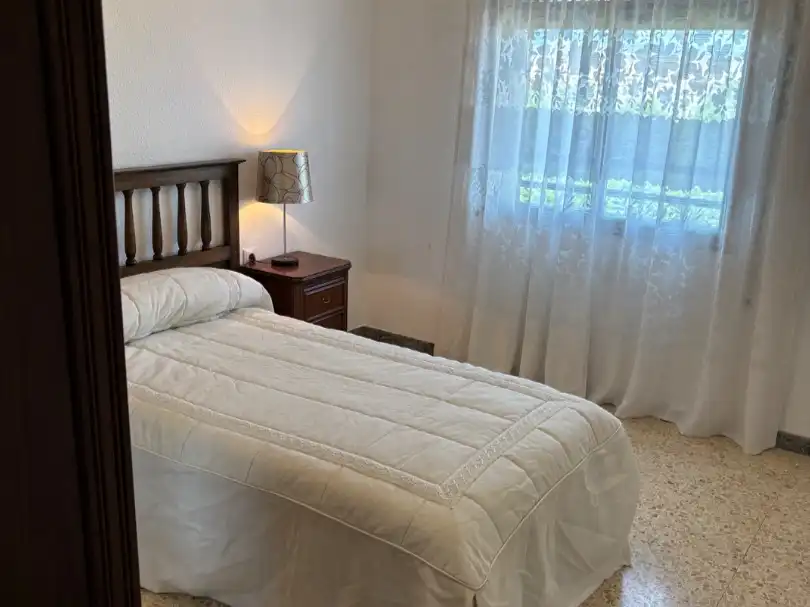 Flat for rent in Calle Vicente Campo Palacio, 2, San José Bedroom of Flat for rent in Huesca with Terrace, Furnished and Video intercom