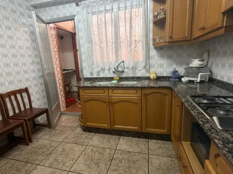 Flat for sale in Carrer del Salvador, 60, Camí Reial Kitchen of Flat for sale in Torrent with Air Conditioner, Terrace and Balcony
