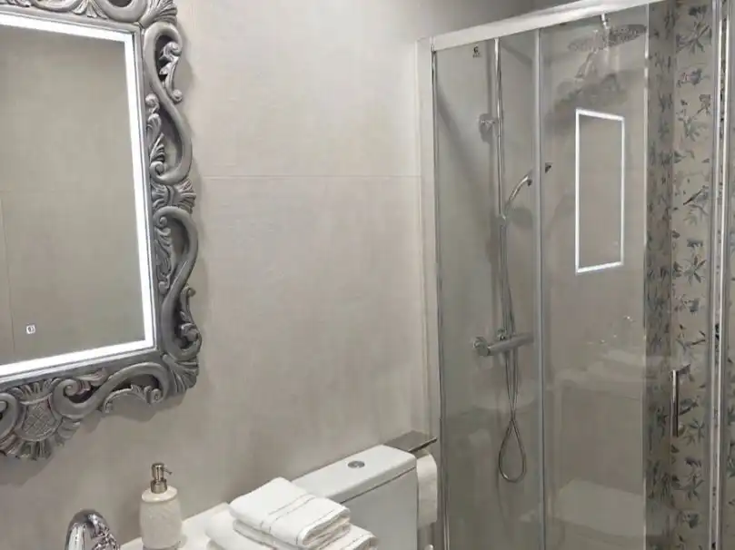 Piso en venta en Calle de los Hermanos García Noblejas, 158, Pueblo Nuevo Baño de Piso en venta en Madrid con Aire acondicionado, Calefacción y Parquet
