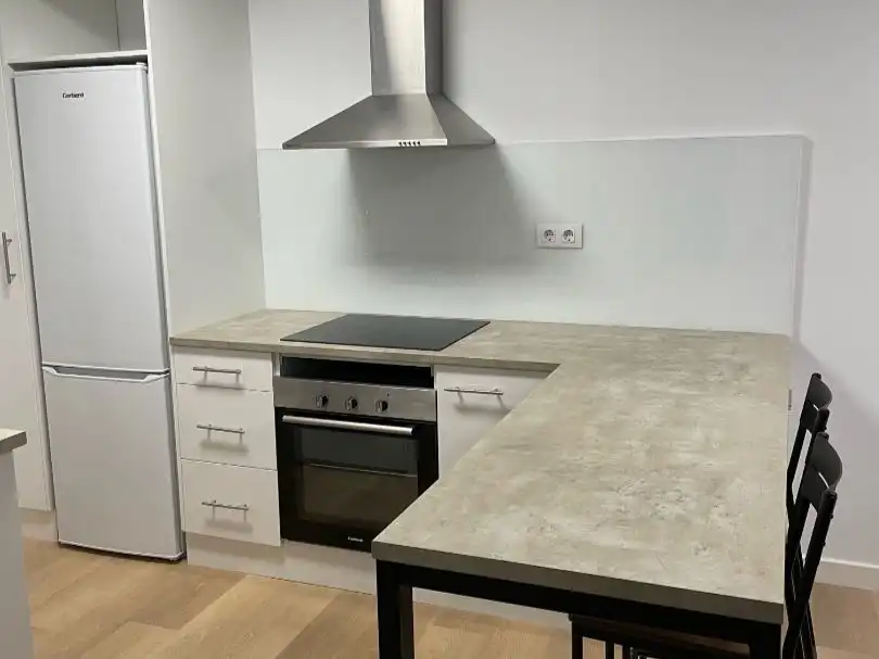 Flat for rent in Rúa da Poza Real de Arriba, 16, Campus Sur - Santa Marta Kitchen of Flat for rent in Santiago de Compostela with Heating, Parquet flooring and Furnished