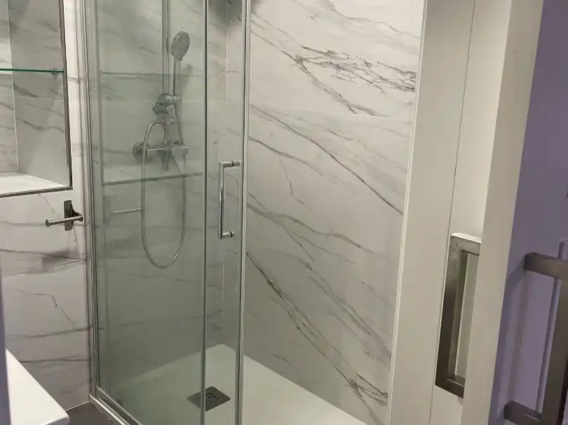 Flat for rent in Rúa da Poza Real de Arriba, 16, Campus Sur - Santa Marta Bathroom of Flat for rent in Santiago de Compostela with Heating, Parquet flooring and Furnished