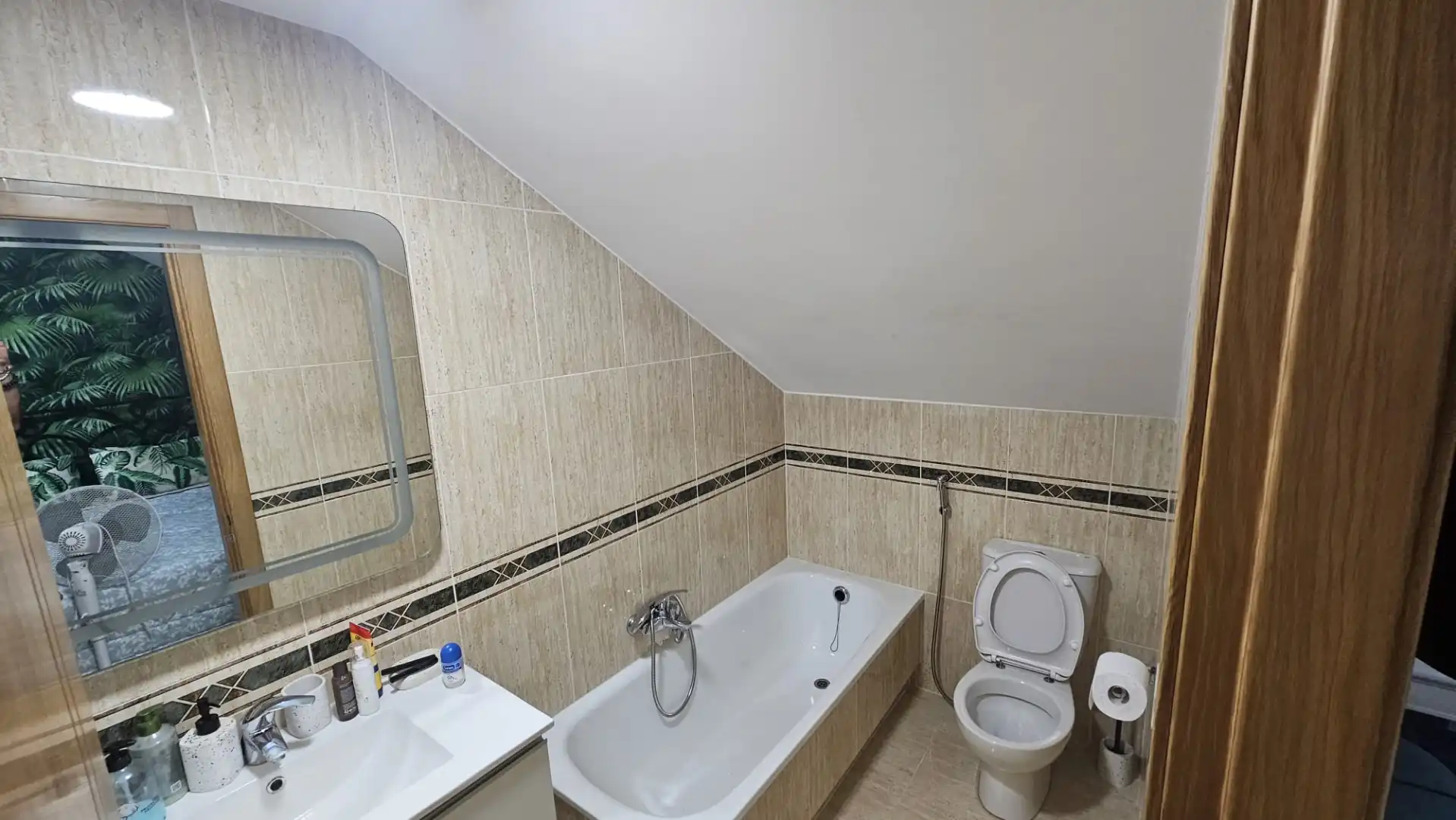 Baño de Piso de alquiler en Rianxo con Parquet, Terraza y Amueblado