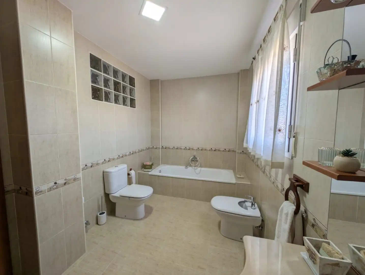 Baño de Casa o chalet en venta en Atarfe con Terraza y Balcón