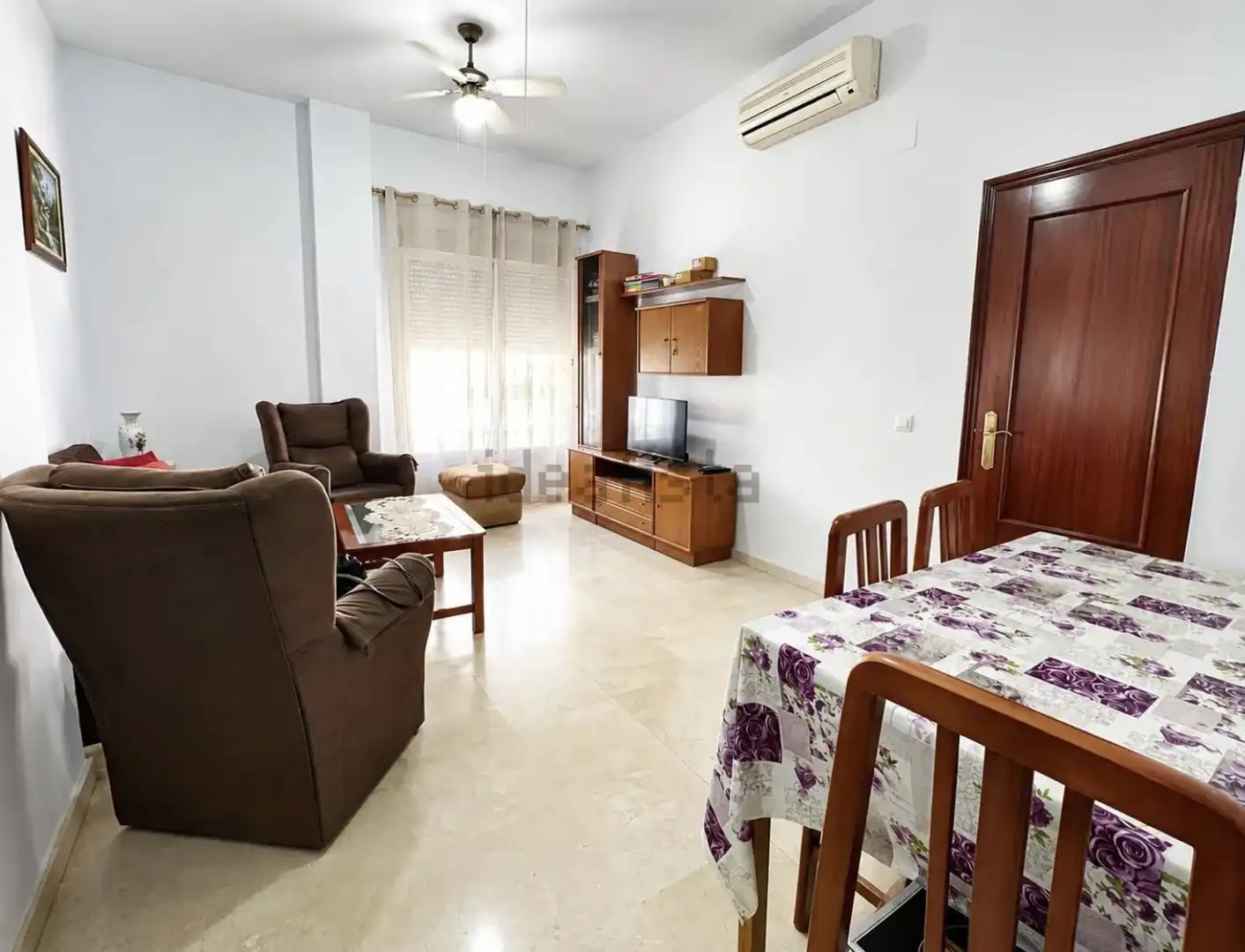 Flat for sale in Calle Isaac Peral, 4, Arenal - La Pólvora Living room of Flat for sale in Dos Hermanas with Air Conditioner and Furnished