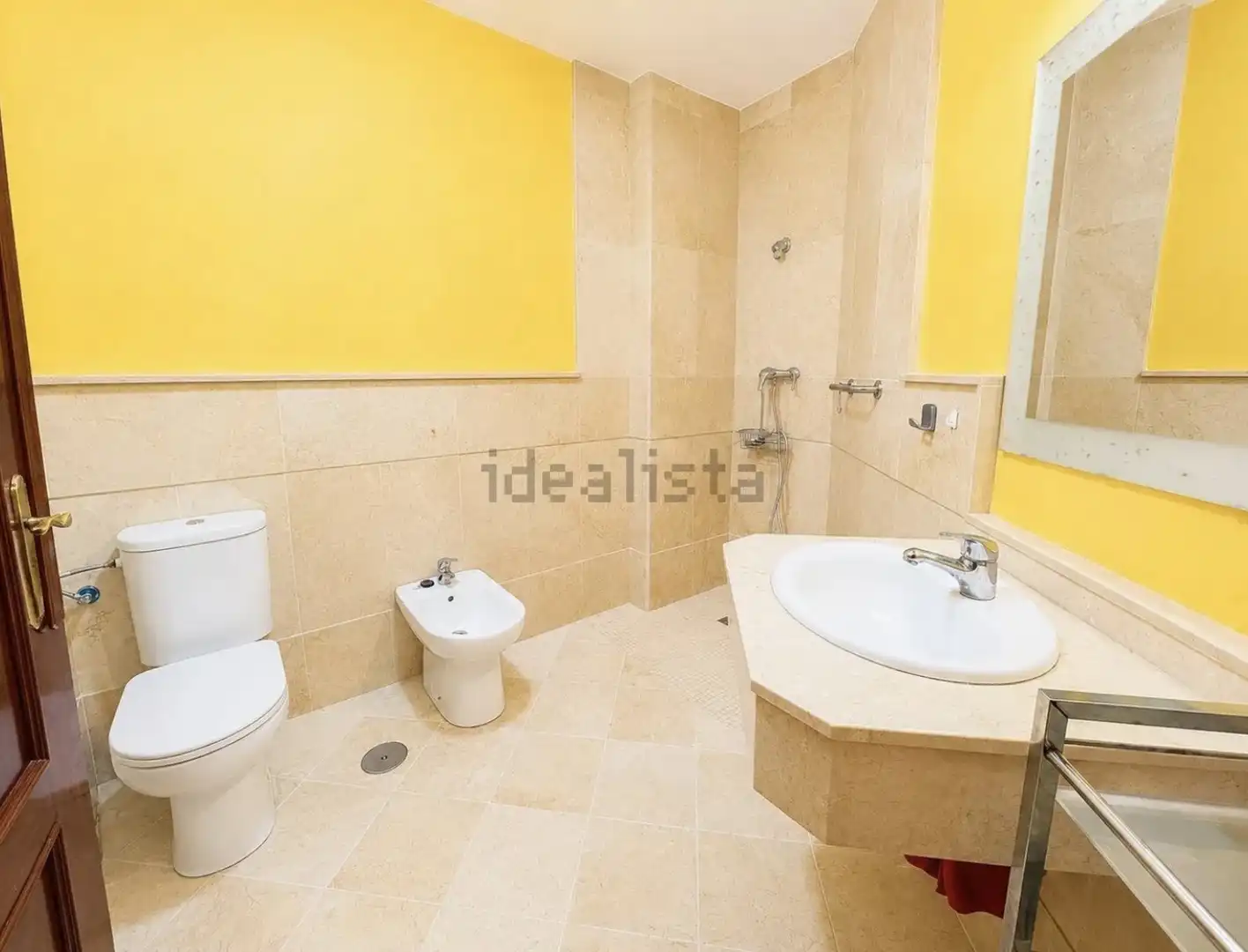 Flat for sale in Calle Isaac Peral, 4, Arenal - La Pólvora Bathroom of Flat for sale in Dos Hermanas with Air Conditioner and Furnished