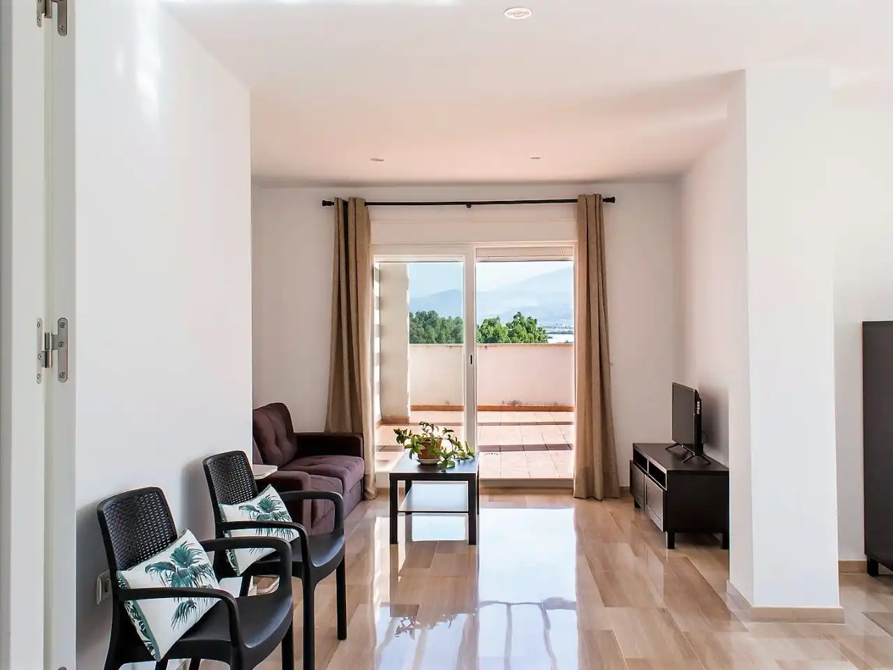 Flat for rent in Calle Juan Rulfo, 2, Torrenueva Costa Living room of Flat for rent in Torrenueva Costa with Terrace, Swimming Pool and Furnished
