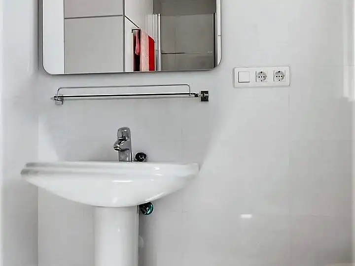 Flat for rent in Calle Juan Rulfo, 2, Torrenueva Costa Bathroom of Flat for rent in Torrenueva Costa with Terrace, Swimming Pool and Furnished