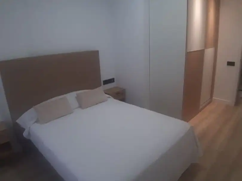 Flat for rent in Calle Lucas de Tuy, 17, Centro Ciudad Bedroom of Flat for rent in León Capital with Air Conditioner, Heating and Parquet flooring