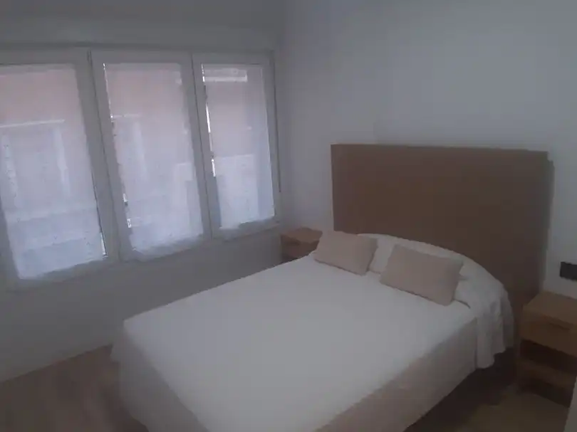 Flat for rent in Calle Lucas de Tuy, 17, Centro Ciudad Bedroom of Flat for rent in León Capital with Air Conditioner, Heating and Parquet flooring