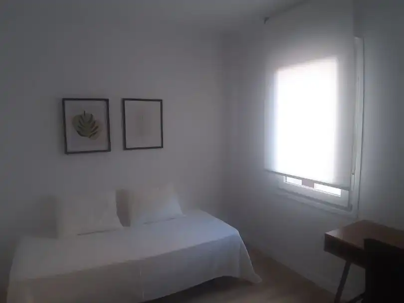 Flat for rent in Calle Lucas de Tuy, 17, Centro Ciudad Bedroom of Flat for rent in León Capital with Air Conditioner, Heating and Parquet flooring