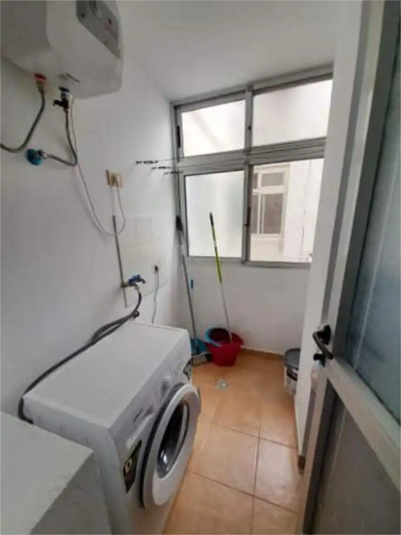 Flat for sale in Sardina Bathroom of Flat for sale in Gáldar with Swimming Pool and Furnished