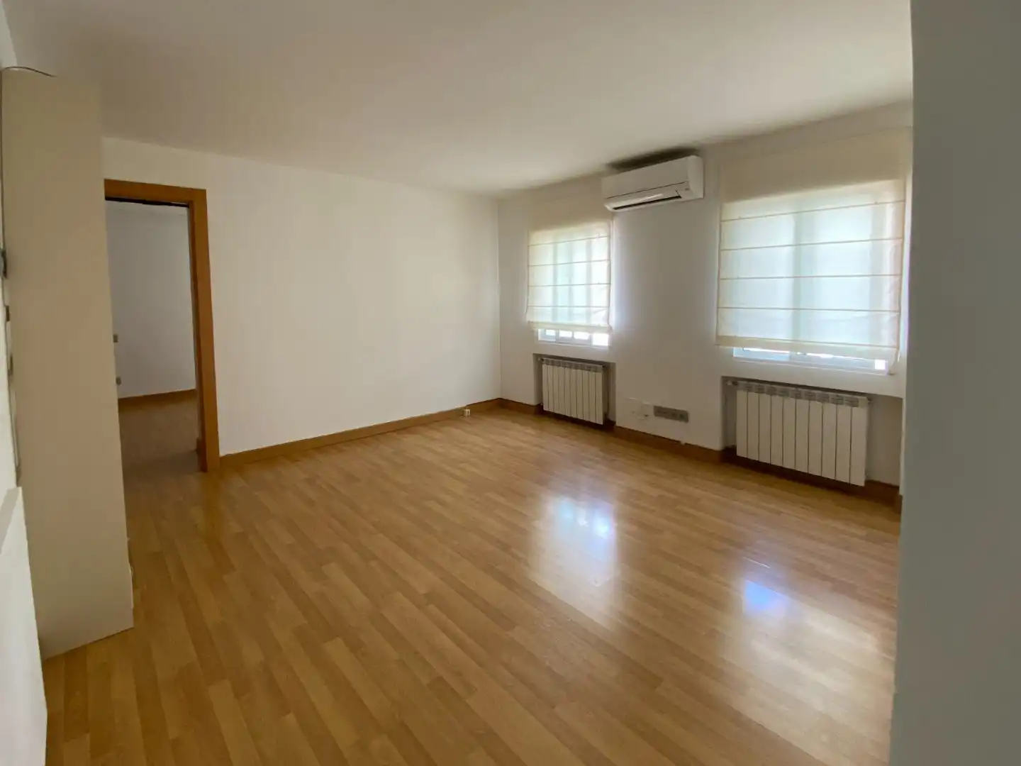 Flat for rent in Calle del Alcalde Sainz de Baranda, 105, Estrella Flat for rent in Madrid with Air Conditioner and Heating