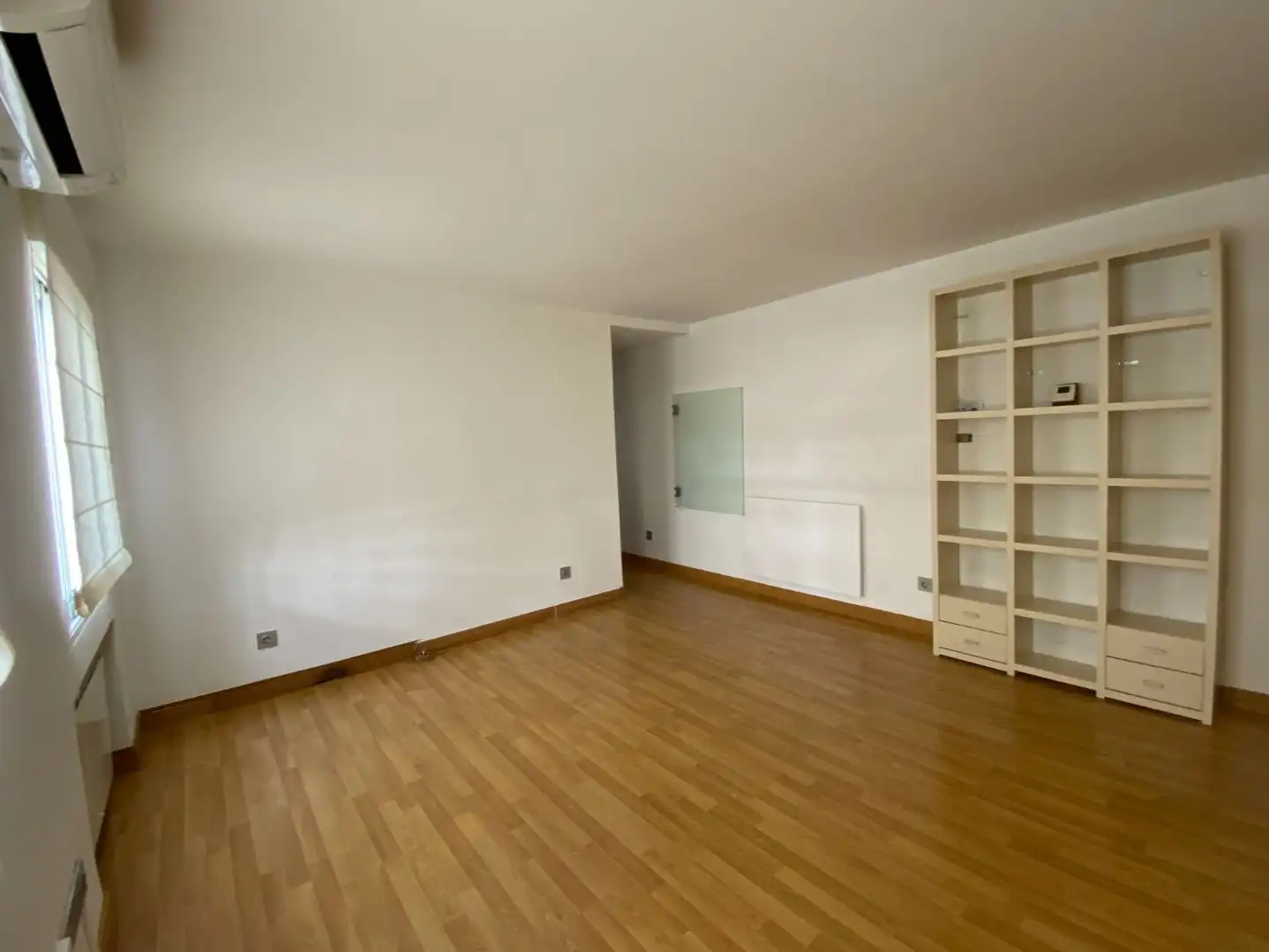 Flat for rent in Calle del Alcalde Sainz de Baranda, 105, Estrella Flat for rent in Madrid with Air Conditioner and Heating