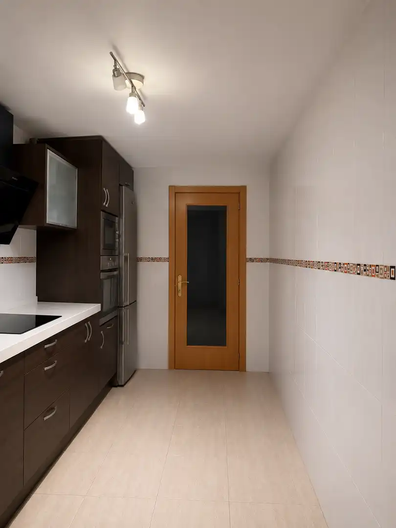 Casa o chalet en venta en Calle de Don Juan Bravo, 13, Cigales Cocina de Casa o chalet en venta en Cigales con Terraza, Piscina y Balcón