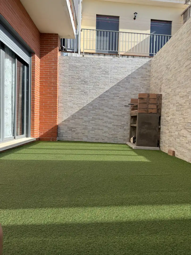 Casa o chalet en venta en Calle de Don Juan Bravo, 13, Cigales Terraza de Casa o chalet en venta en Cigales con Terraza, Piscina y Balcón