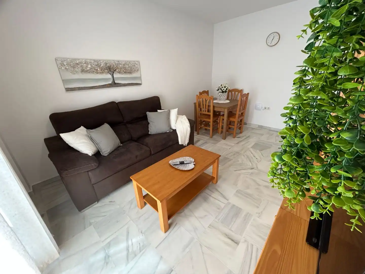 Flat for rent in Calle Puerto, 37, Ayuntamiento - Barrio Alto Living room of Flat for rent in Sanlúcar de Barrameda with Air Conditioner and Balcony